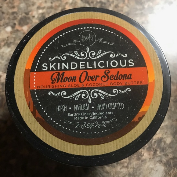 Other - Perfectly posh skindelicious